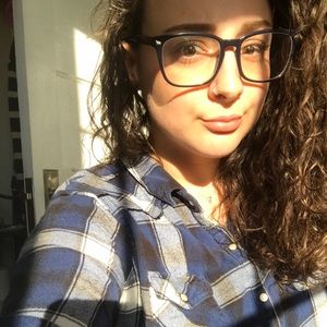 Meet your Posher, Eve